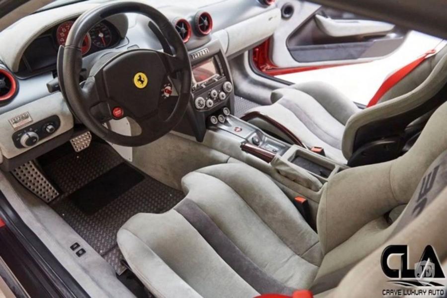 Интерьер Ferrari SP30 2012 года  (фото 32 из 117)